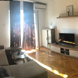 ellenőrizze a rendelkezésre állást